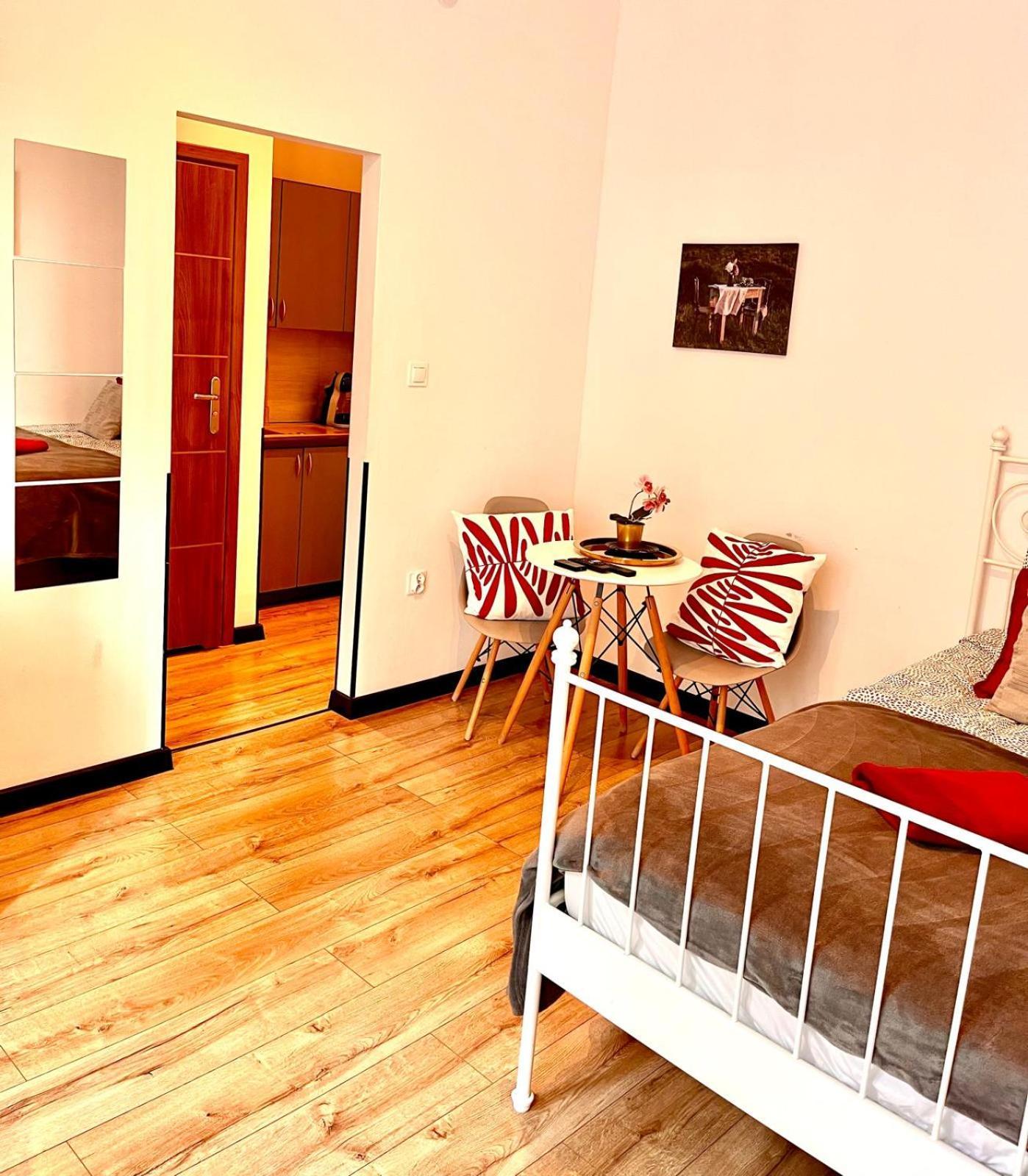 Best 1 Room Condo In Warszawa Center Exterior photo