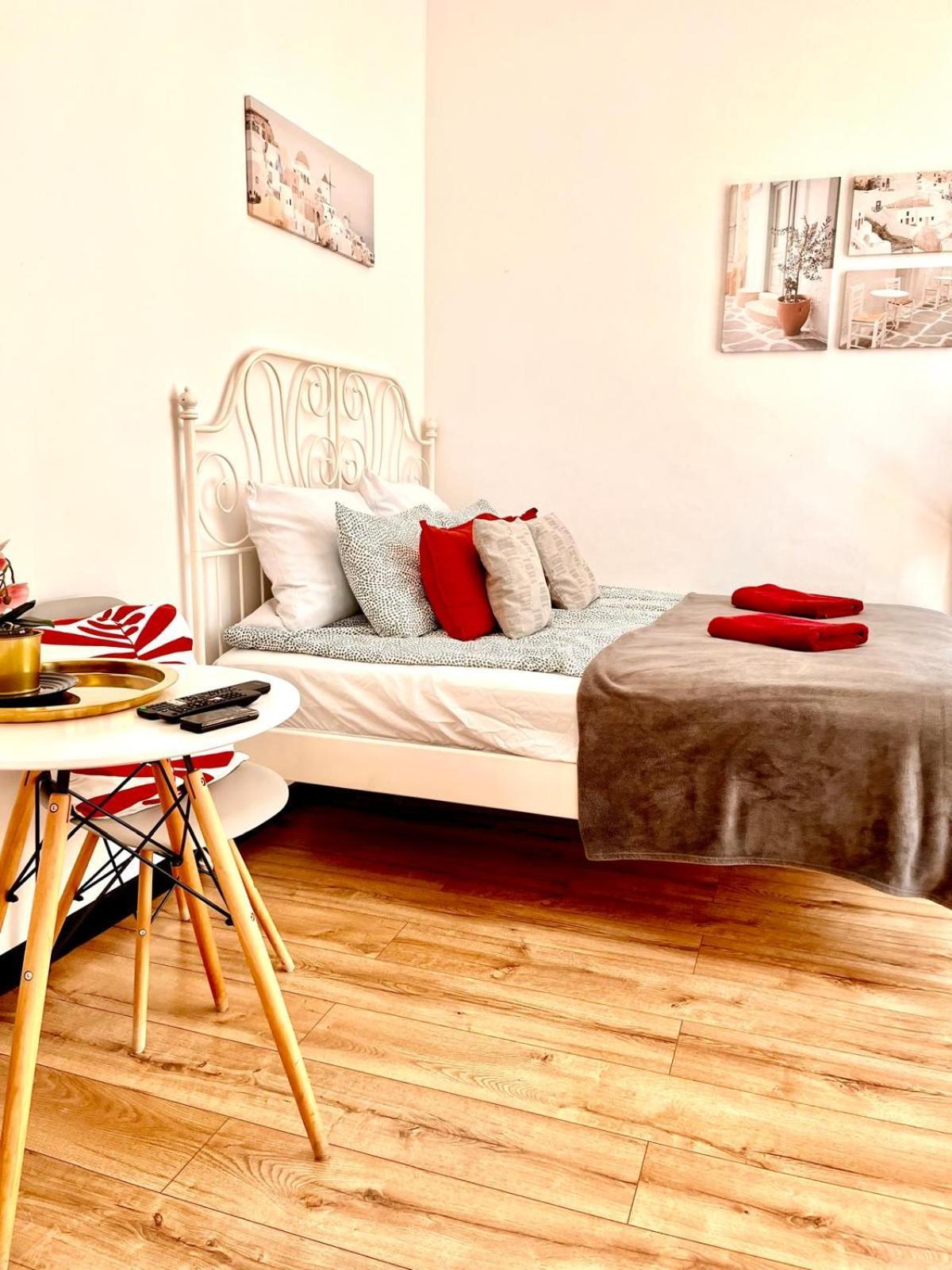 Best 1 Room Condo In Warszawa Center Exterior photo